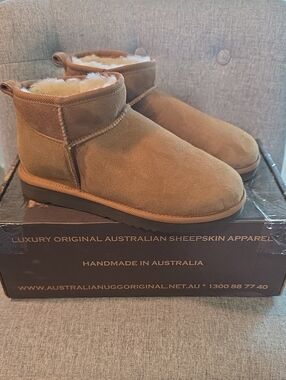 Australian UGG Original Sheepskin Ankle Boots - Chestnut Brown